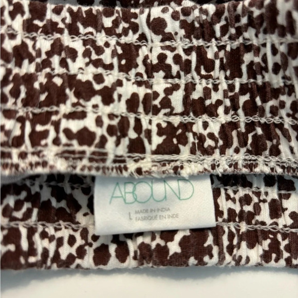 Abound Dolphin Hem Shorts In Ivory- Brown Mini Moo Size L - Picture 4 of 4